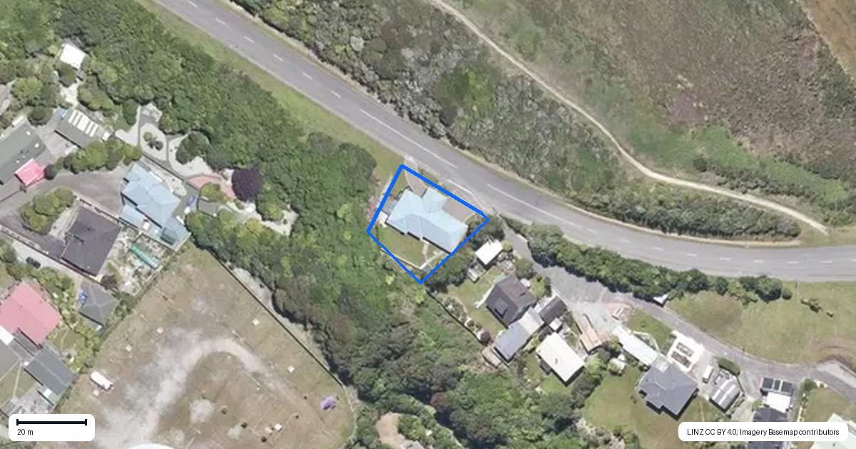 Property context map for 2 Airport Drive, Hokitika