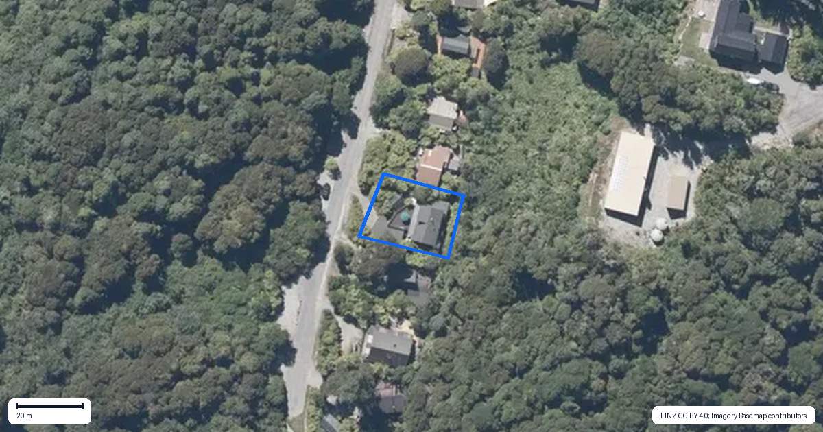 Property context map for 43 Lake View Terrace, Moana
