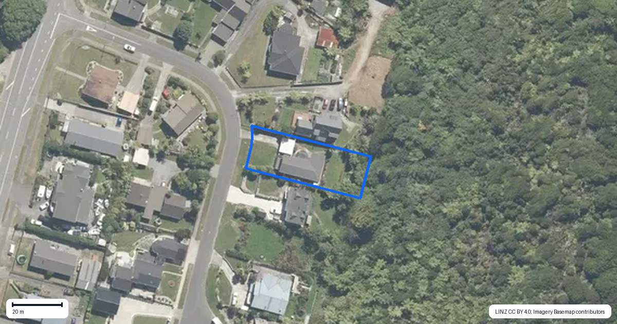 Property context map for 15 Nolan Crescent, Karoro, Greymouth