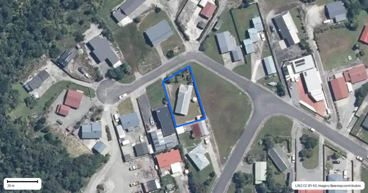 Property context map for 10 Nyhon Place, Haast