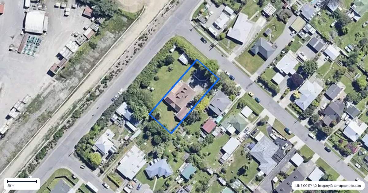 Property context map for 16 Frederick Street, Spring Creek
