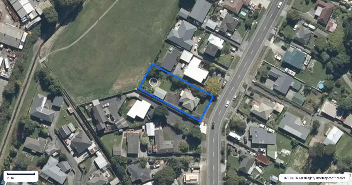 Property context map for 92 Stokes Valley Road, Stokes Valley, Lower Hutt
