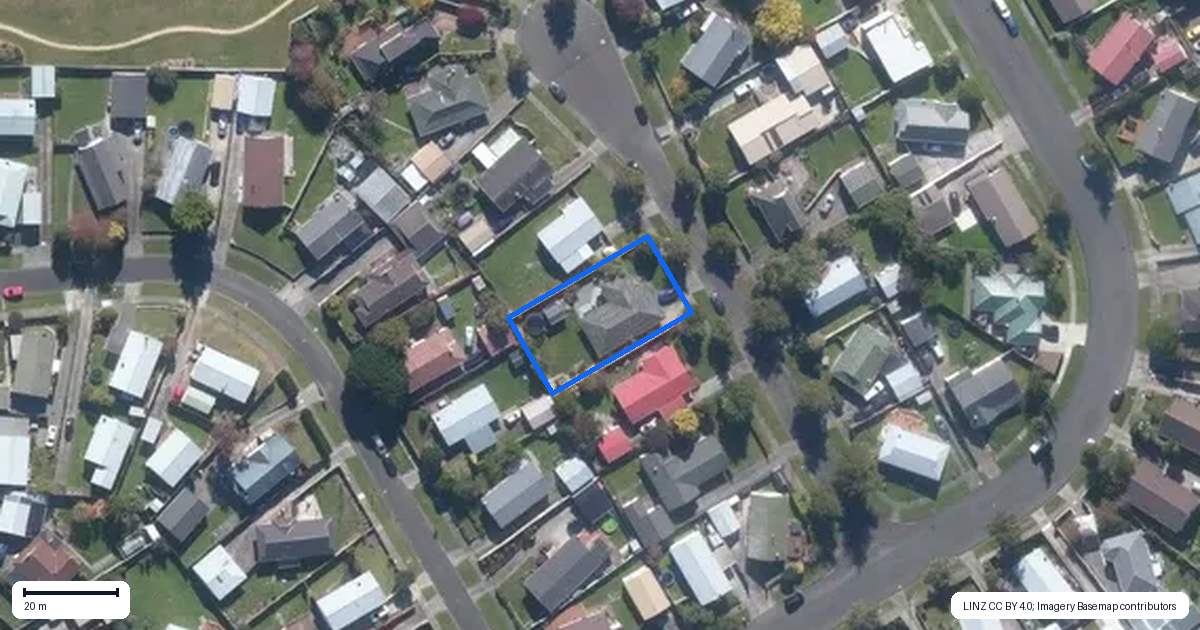 Property context map for 4 Gladys Place, Kelvin Grove, Palmerston North