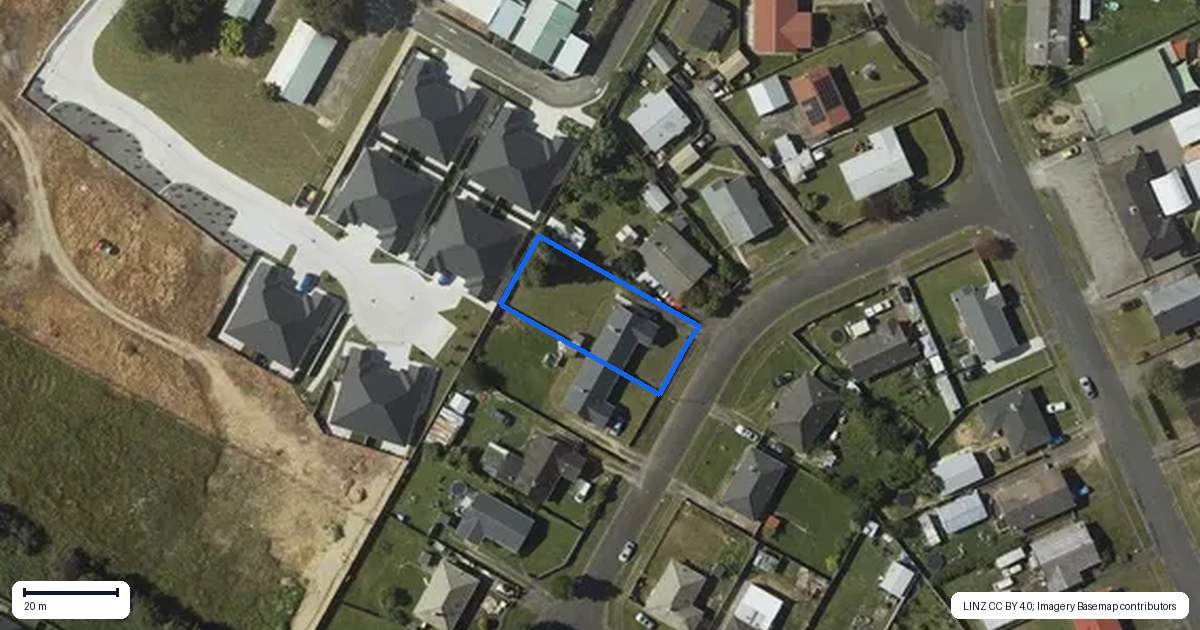 Property context map for 8 Awatea Street, Levin