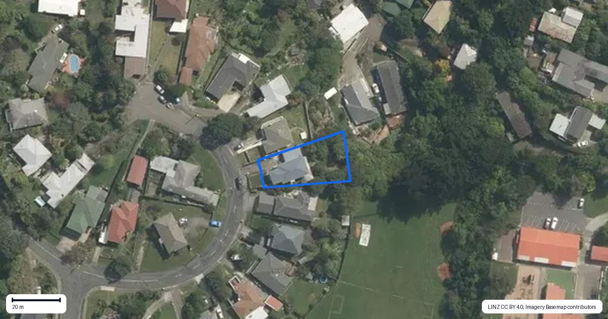 Property context map for 42 Allen Terrace, Tawa, Wellington