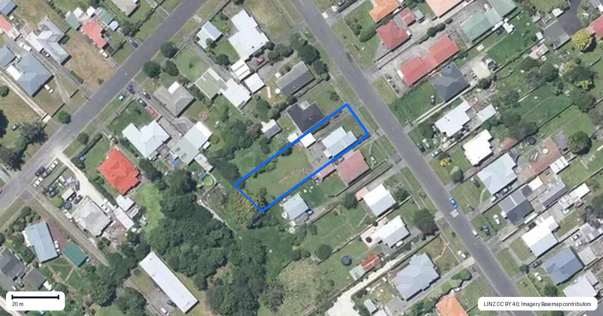 Property context map for 25 Field Street, Aramoho, Whanganui