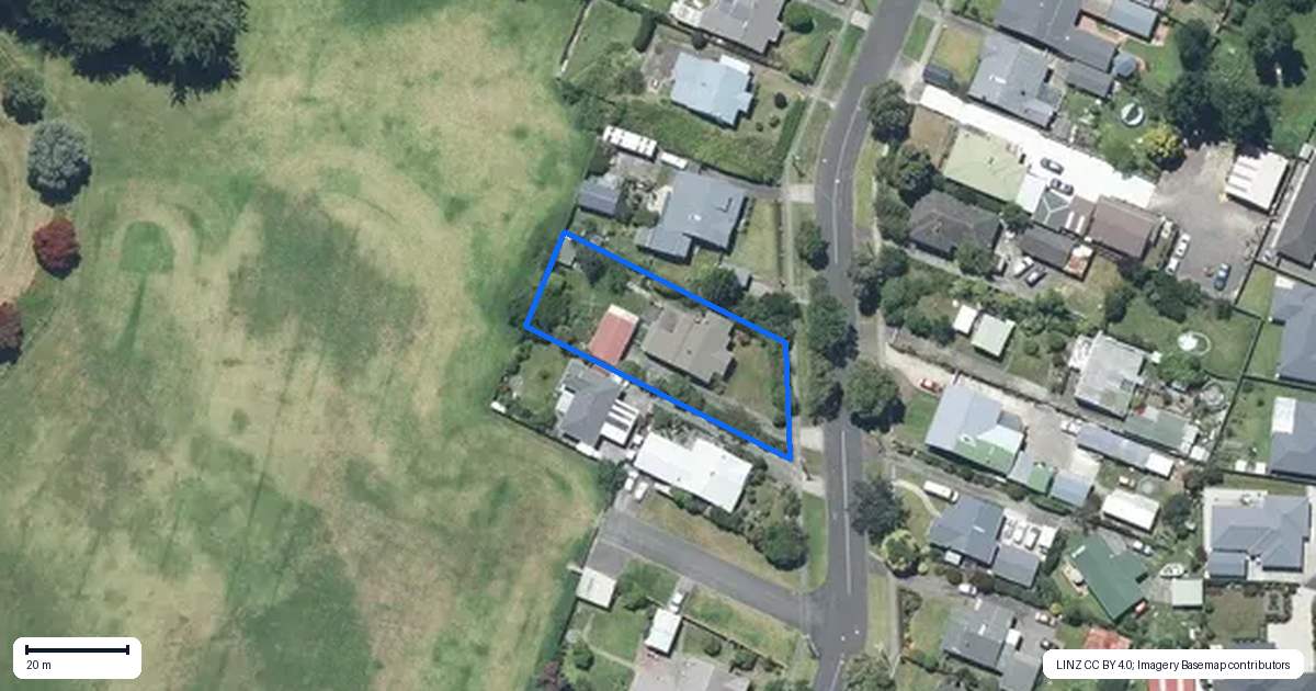 Property context map for 21 Moore Avenue, Tawhero, Whanganui