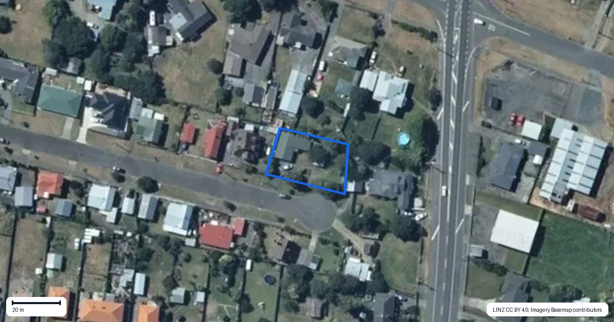Property context map for 17 Whittaker Street, Foxton