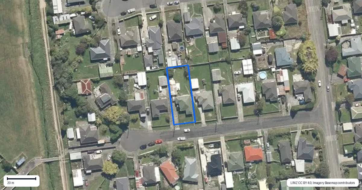 Property context map for 12 Edmonds Street, Wainuiomata, Lower Hutt