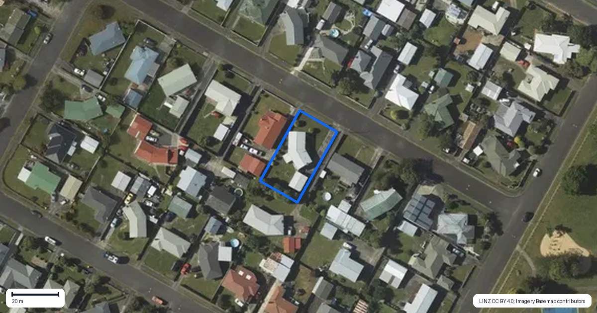 Property context map for 10 Ross Street, Levin