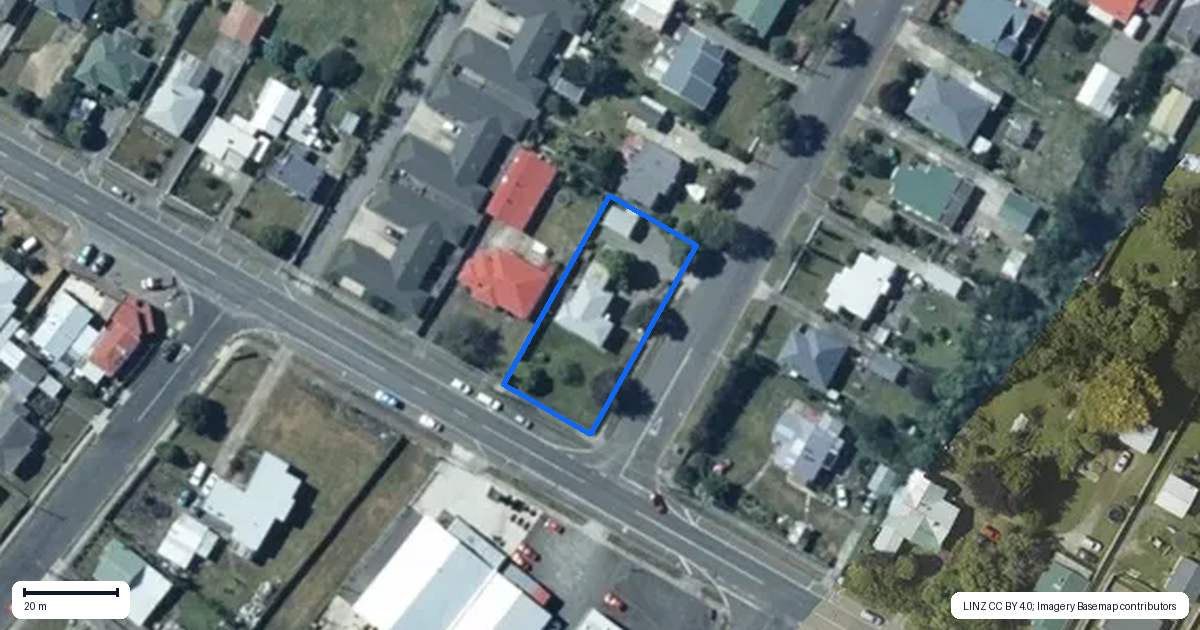 Property context map for 44 McKenzie Street, Levin