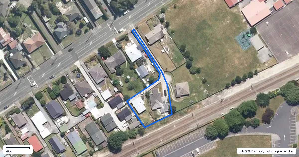 Property context map for 50 Palmer Crescent, Silverstream, Upper Hutt