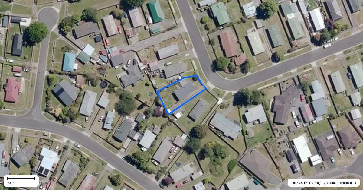 Property context map for 35 Patikura Place, Turangi