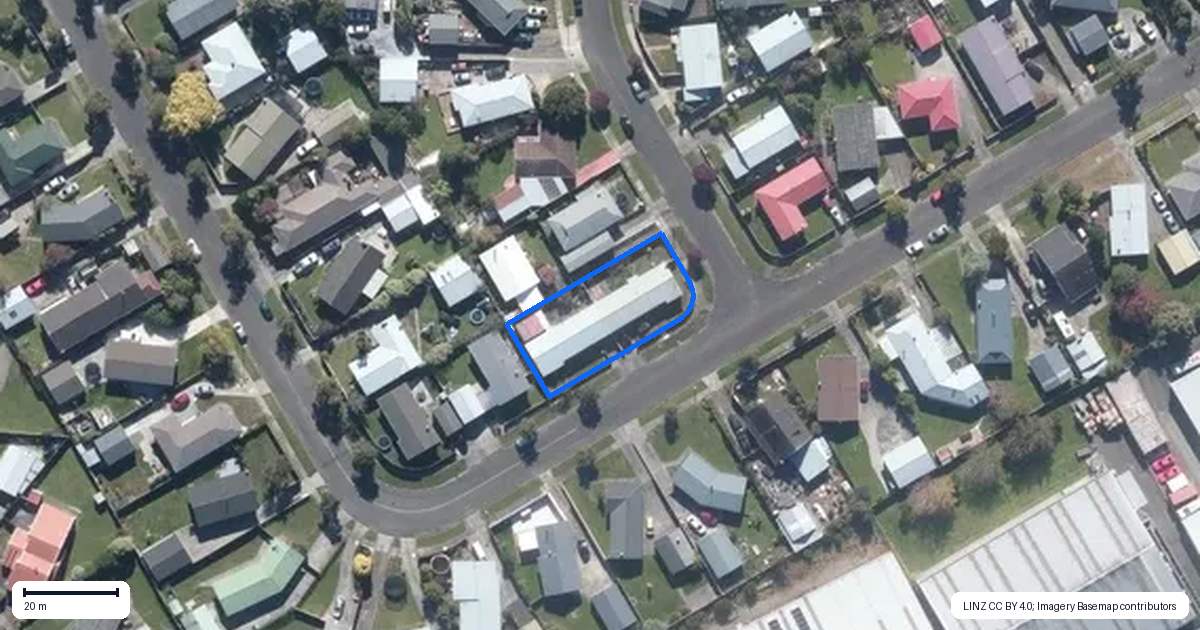 Property context map for 35 Acacia Street, Kelvin Grove, Palmerston North