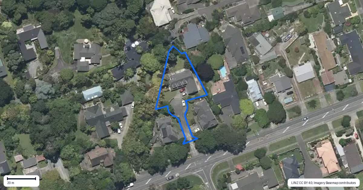 Property context map for 469 Te Moana Road, Waikanae