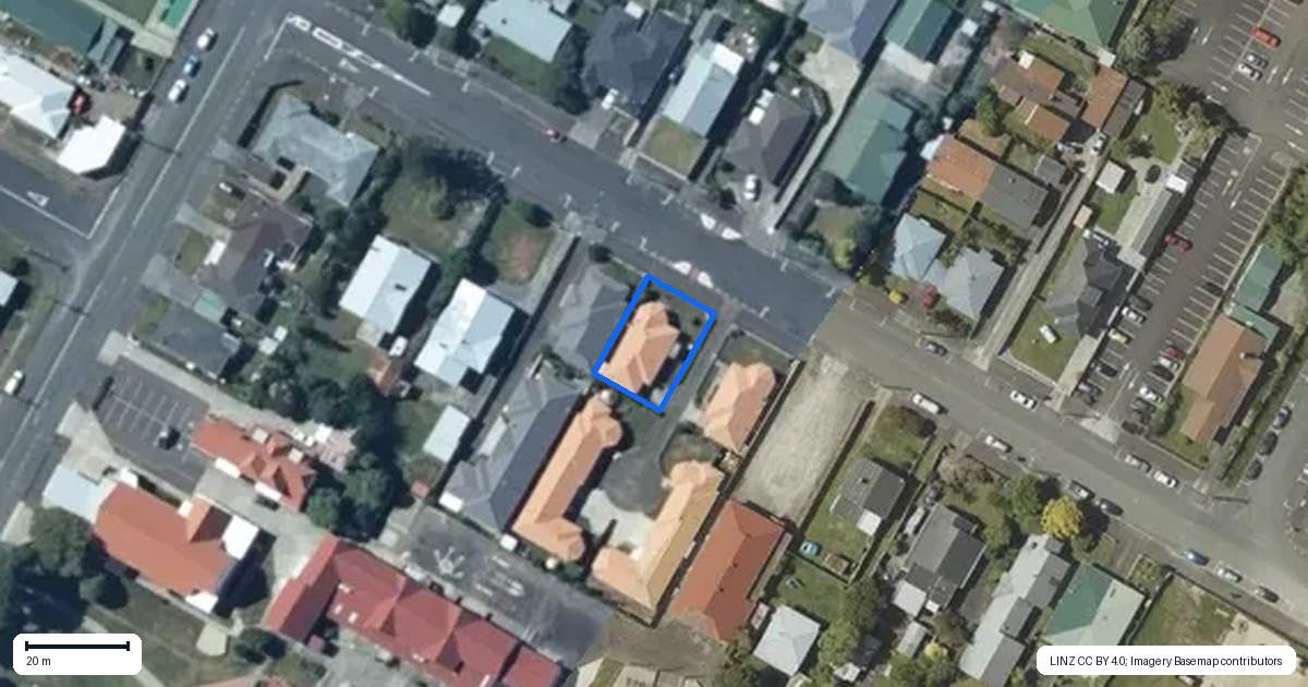 Property context map for 2 Cumberland Court, Levin