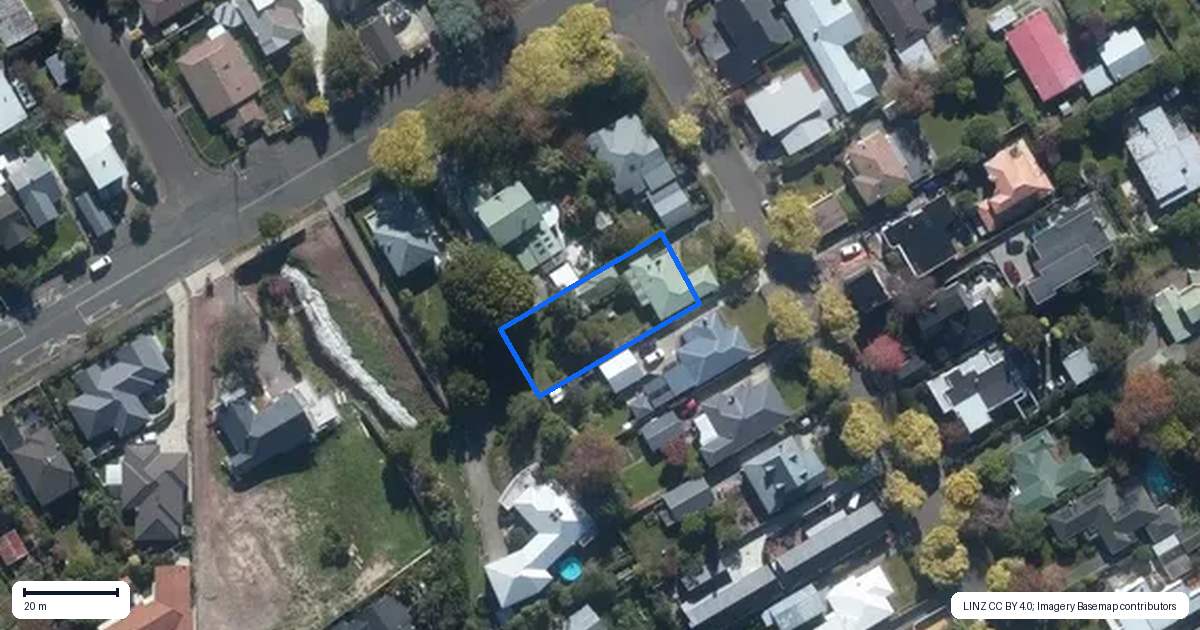 Property context map for 8 Ake Ake Avenue, Hokowhitu, Palmerston North