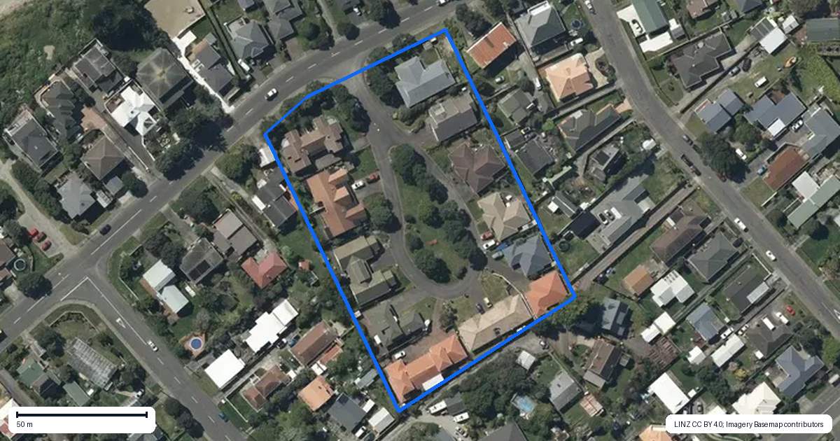 Property context map for 12 Manly Gardens, Paraparaumu Beach, Paraparaumu