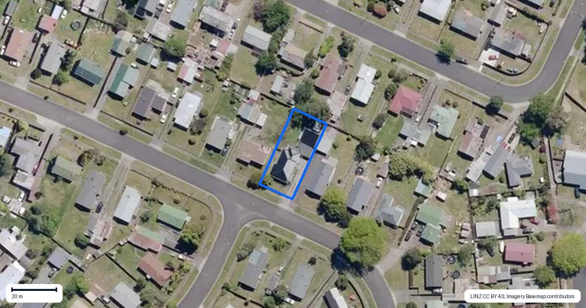 Property context map for 40 Hingaia Street, Turangi