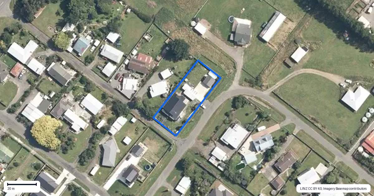 Property context map for 2 Fagan Street, Sanson