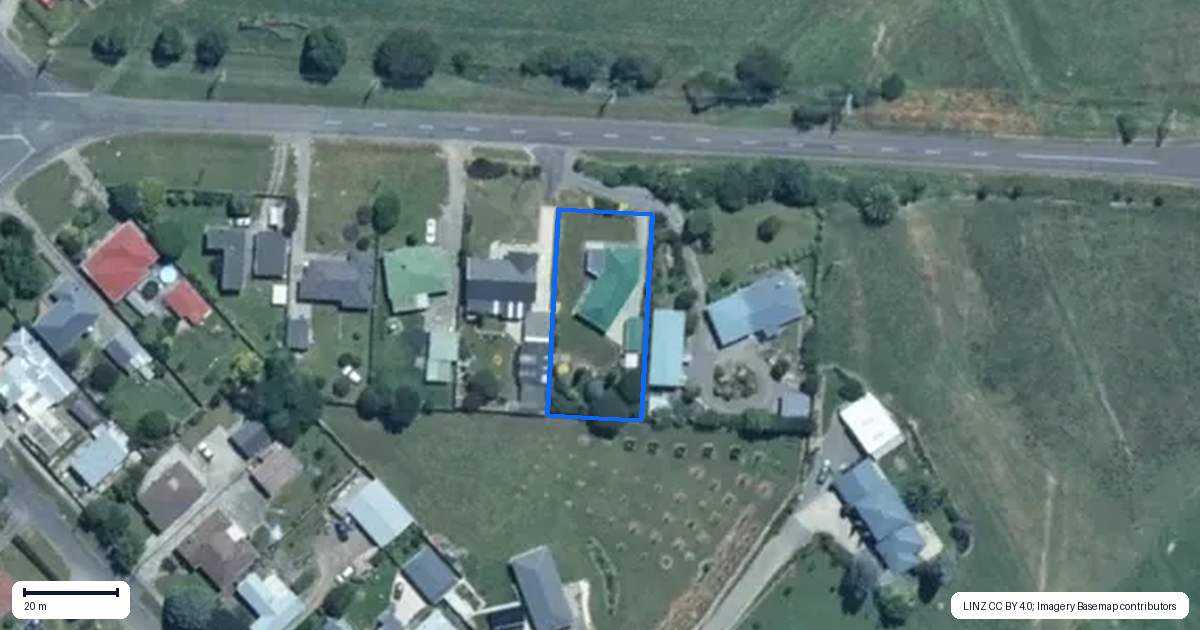 Property context map for 28 East Road, Shannon