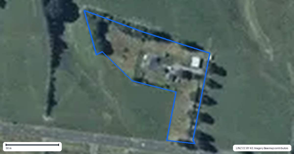 Property context map for 1926 Makino Road, Halcombe