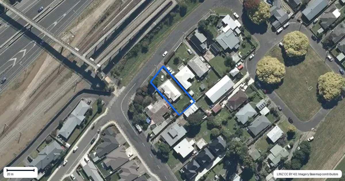 Property context map for 2A Golf Road, Manor Park, Lower Hutt