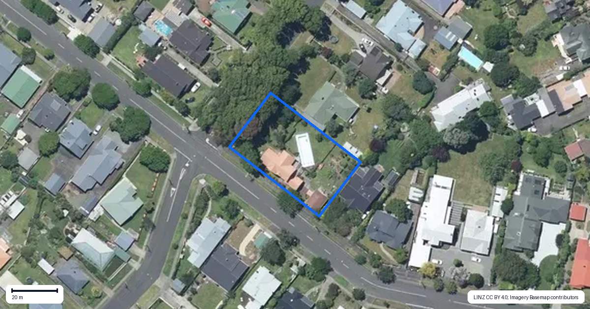 Property context map for 15 Selwyn Crescent, College Estate, Whanganui