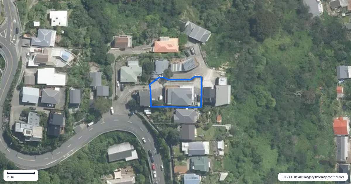 Property context map for 4 Pari Tai Way, Houghton Bay, Wellington