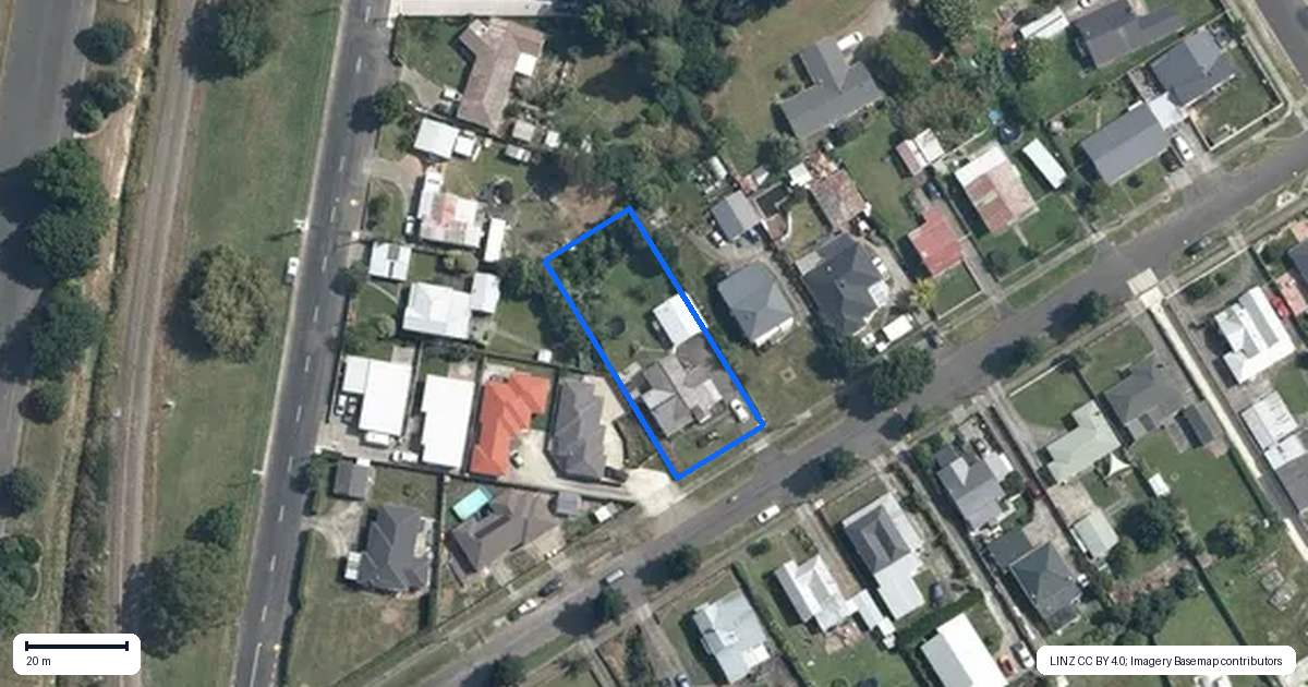 Property context map for 22 Camden Street, Feilding