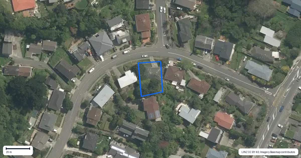 Property context map for 7 Fyvie Avenue, Tawa, Wellington