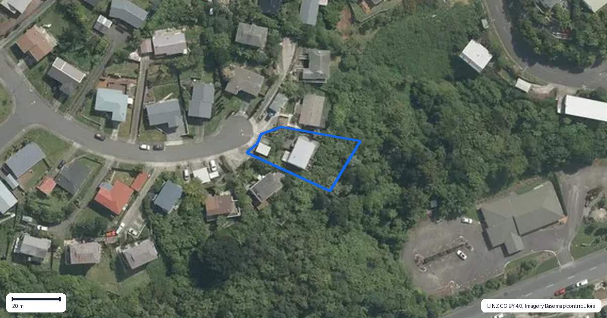 Property context map for 32B Cheltenham Terrace, Newlands, Wellington