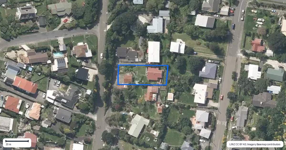 Property context map for 26 Whanake Street, Titahi Bay, Porirua