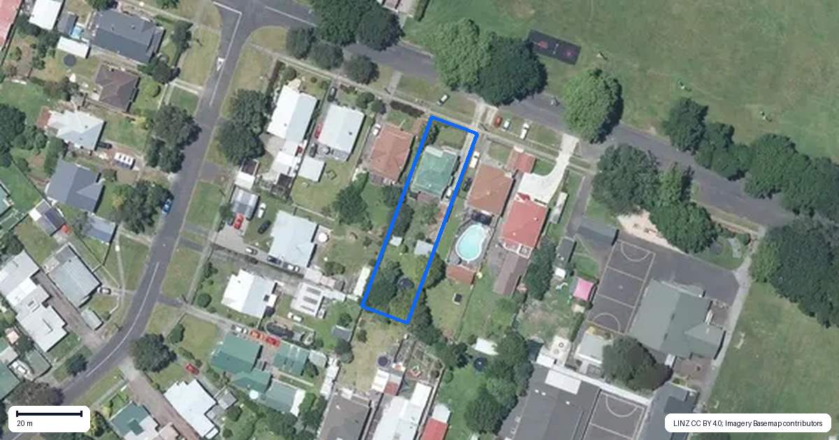 Property context map for 30 Patapu Street, Whanganui East, Whanganui