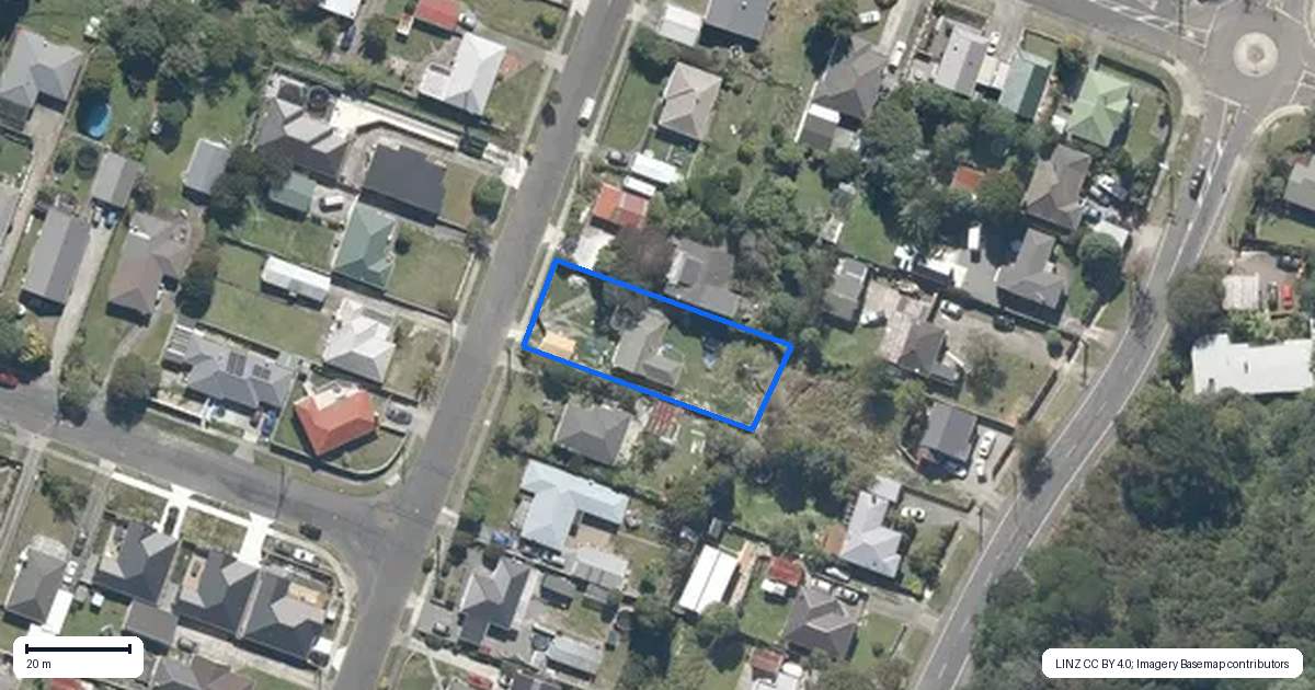 Property context map for 19 Peel Place, Wainuiomata, Lower Hutt