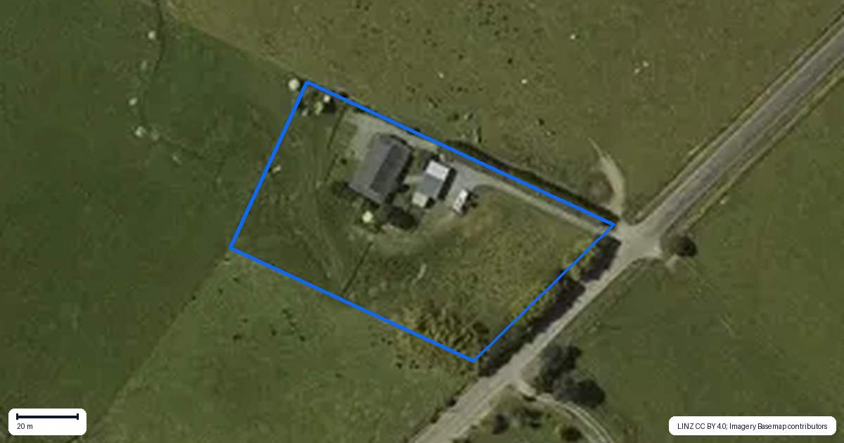 Property context map for 631 Waitohu Valley Road, Manakau
