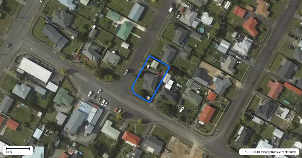 Property context map for 2 Ferguson Street, Levin
