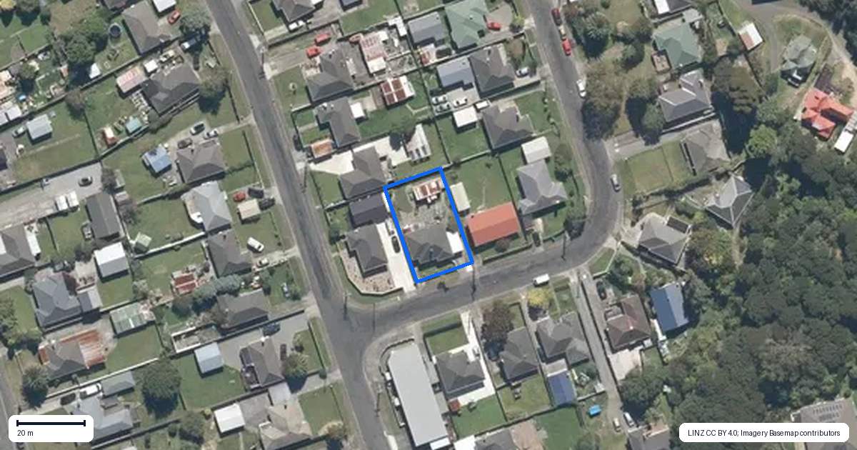 Property context map for 42 McKillop Street, Wainuiomata, Lower Hutt