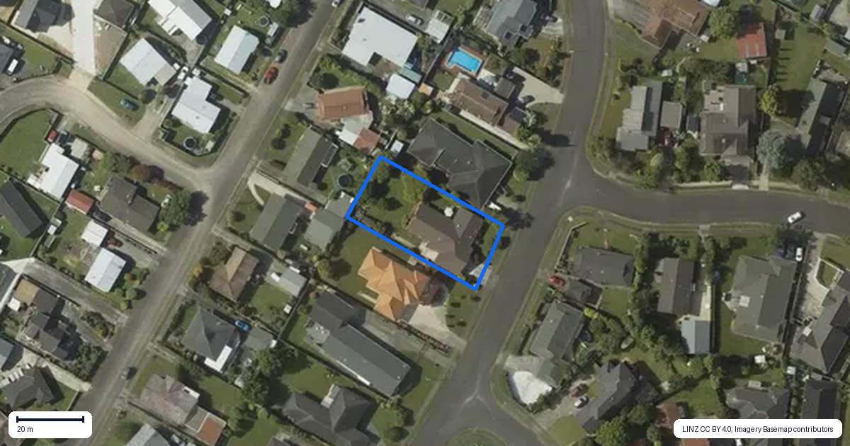Property context map for 8 Easton Way, Levin