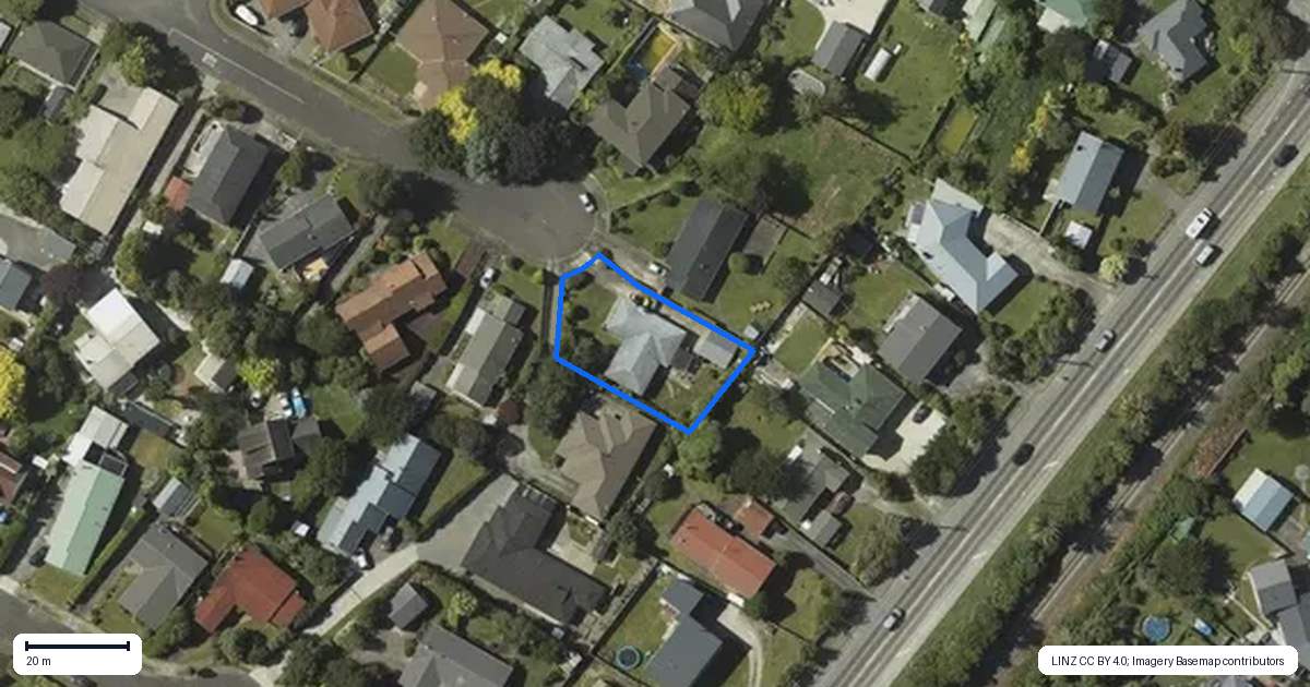 Property context map for 10 Dee Street, Levin