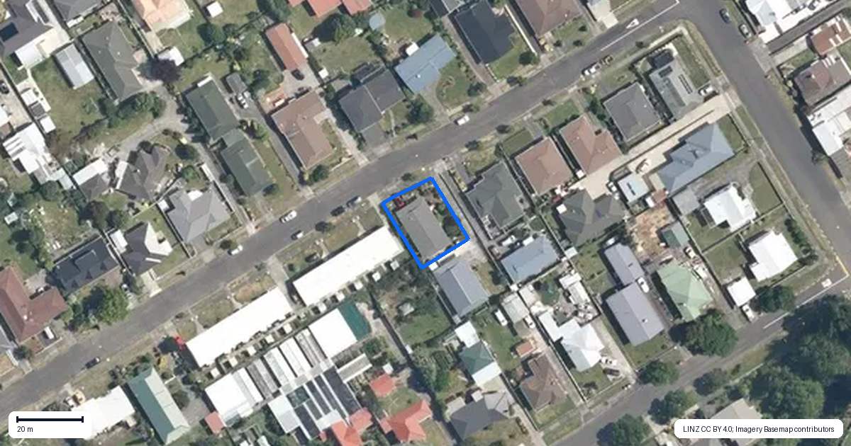 Property context map for 35 Cedar Crescent, Feilding