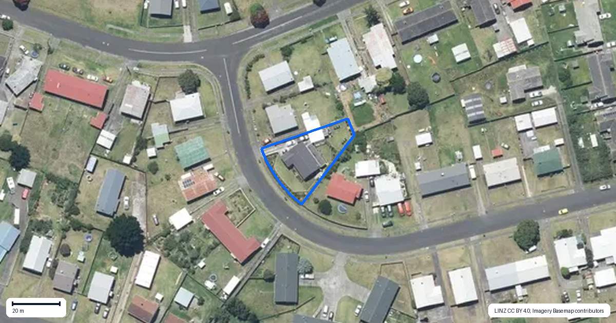 Property context map for 23 Gibbons Crescent, Castlecliff, Whanganui