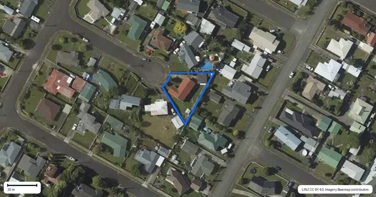 Property context map for 9 Selwyn Street, Levin