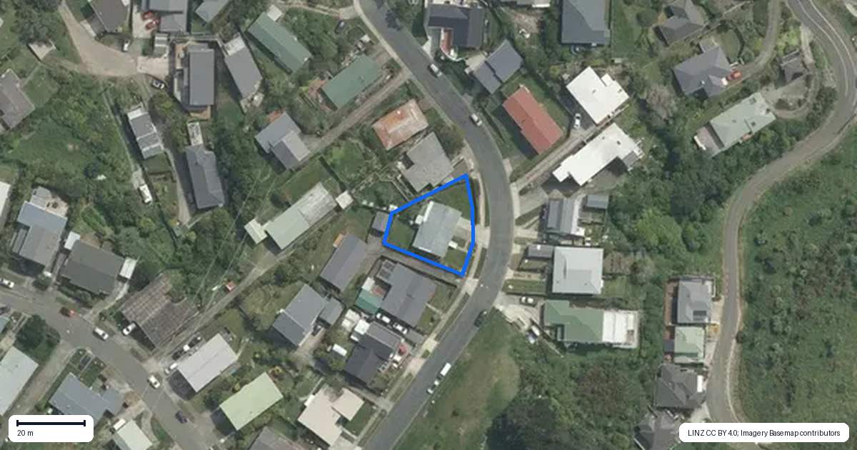 Property context map for 10 Edgecombe Street, Newlands, Wellington