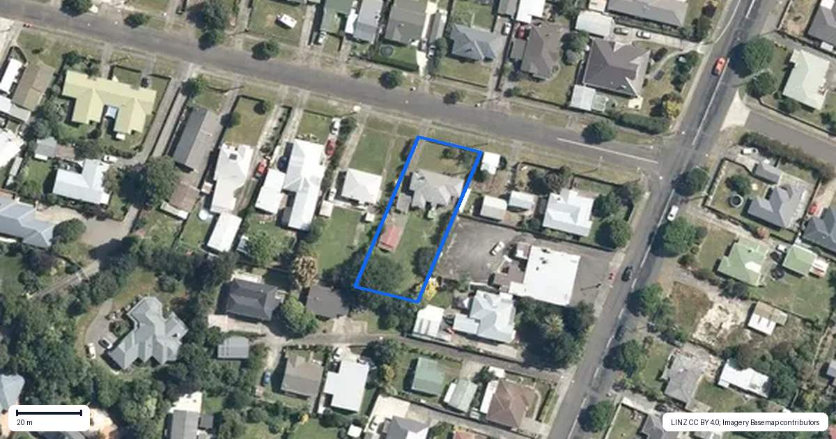 Property context map for 2 Giesen Road, Feilding