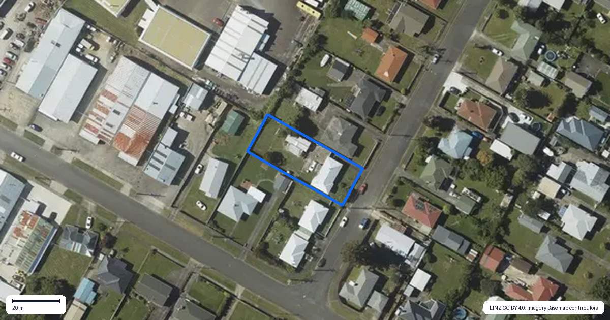 Property context map for 18 Rata Street, Levin