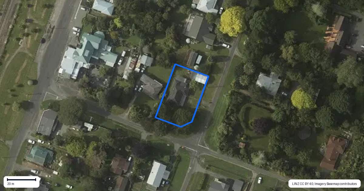 Property context map for 14 Wi Pere Street, Manakau