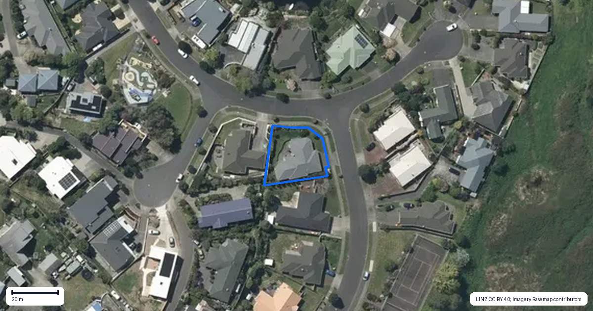 Property context map for 52 Lorna Irene Drive, Raumati South