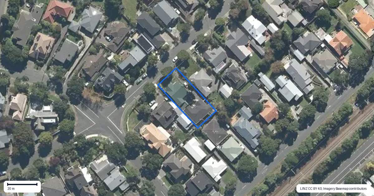 Property context map for 1/62 Totara Crescent, Woburn, Lower Hutt