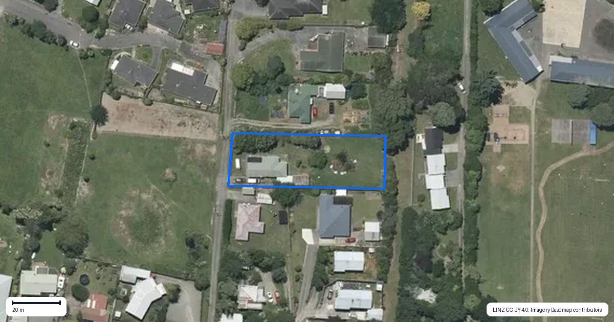 Property context map for 42 Waerenga Road, Otaki
